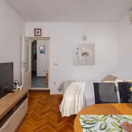 Sunny Nora Appartement *