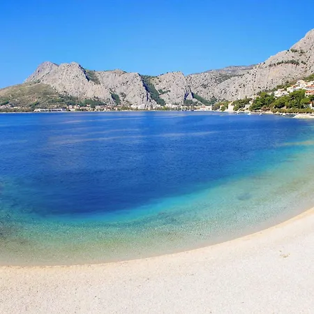 Sunny Nora * Omis